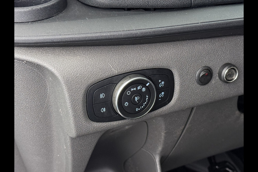 Ford Transit Custom 340 2.0TDCI 130PK L2H1 Sortimo Inperiaal+Ladder Trekhaak Cruise Control Airco Stoelverwarming Pdc Trend Betonplex Vloer Wandbetimmering Inbouwkasten Led