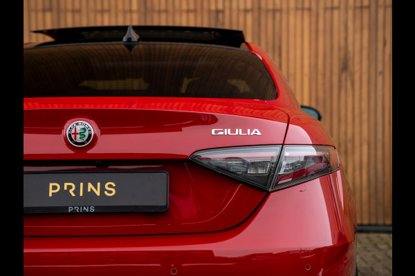 Alfa Romeo Giulia 2.0T GME AWD Competizione 280pk | Pano-dak | Harman/Kardon | ADAS Pack 2