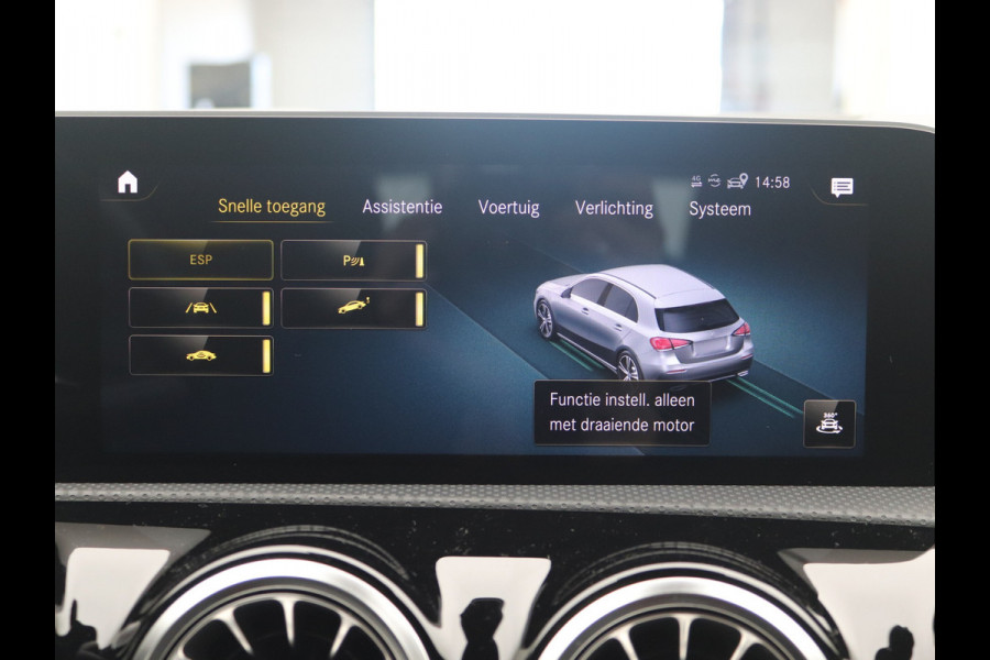 Mercedes-Benz A-Klasse 220 AMG Camera, Carplay, Sfeerverlichting, Stoelverwarming
