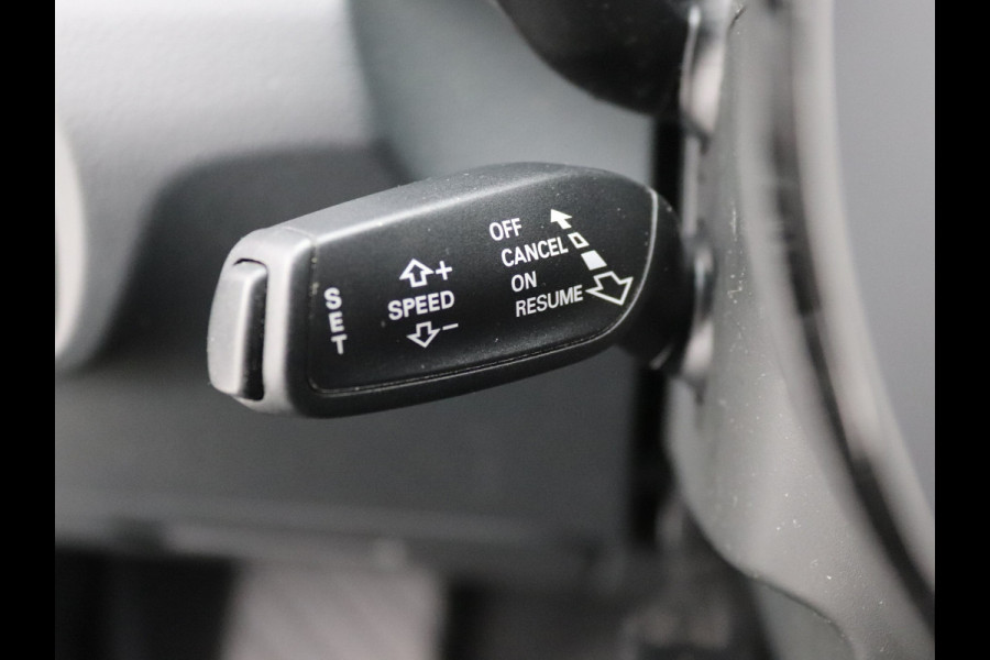 Audi Q3 1.4 TFSI CoD S-Line Led, Cruisecontrol, Trekhaak