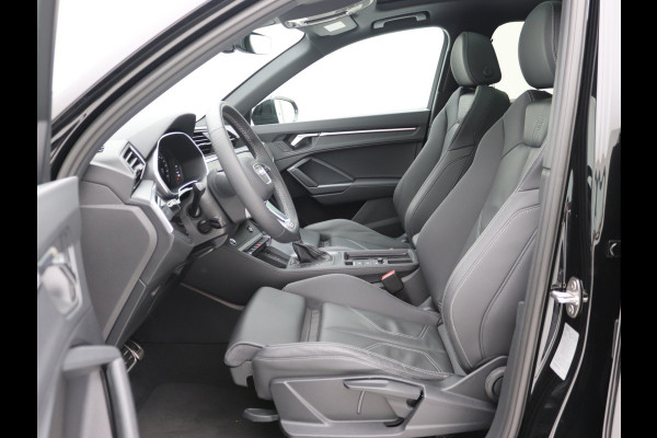 Audi Q3 35 TFSI S edition Competition Pano, ACC, Camera, Carplay