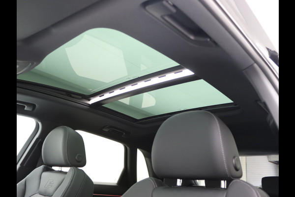 Audi Q3 35 TFSI S edition Competition Pano, ACC, Camera, Carplay