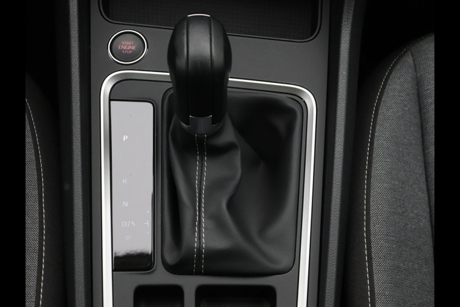 Seat Ateca 1.5 TSI Style Business Intense Camera, Carplay, Stoel- en stuurverwarming