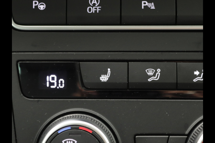 Seat Ateca 1.5 TSI Style Business Intense Camera, Carplay, Stoel- en stuurverwarming