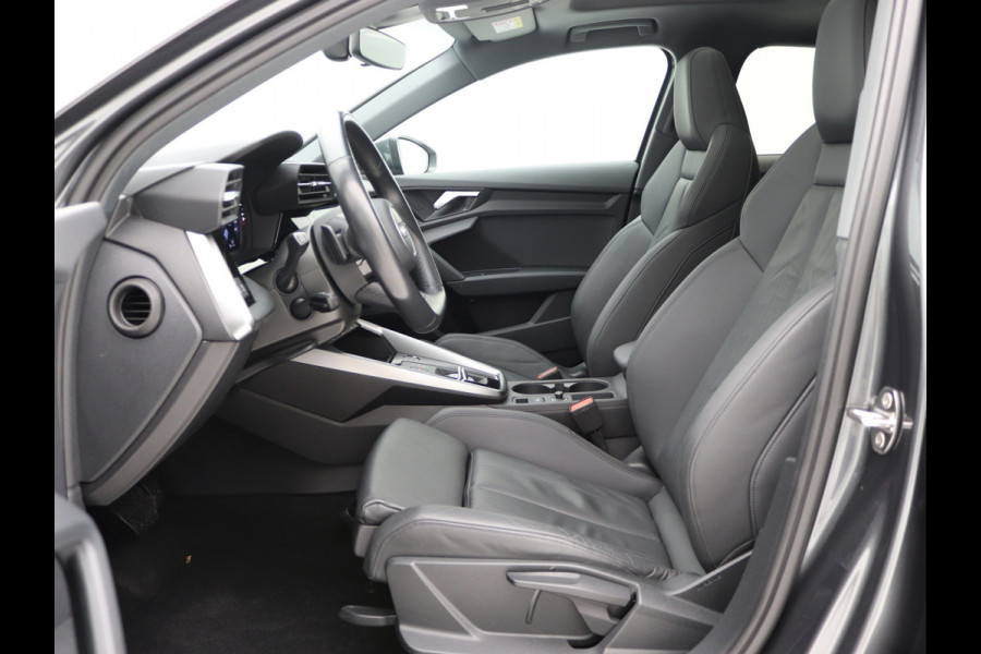 Audi A3 Sportback 35 TFSI S-Line Pano, B&O, LED, Keyless, Stoelverwarming