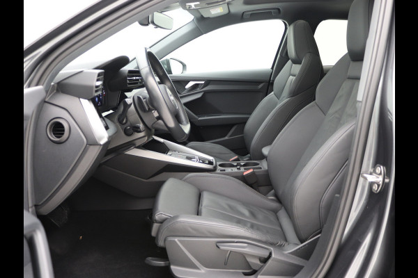 Audi A3 Sportback 35 TFSI S-Line Pano, B&O, LED, Keyless, Stoelverwarming