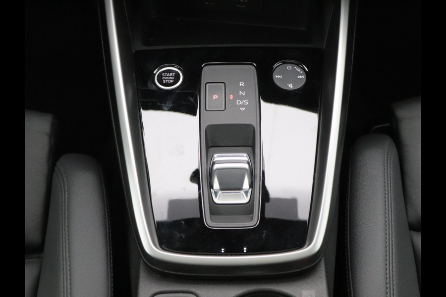 Audi A3 Sportback 35 TFSI S-Line Pano, B&O, LED, Keyless, Stoelverwarming