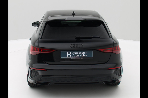 Audi A3 Sportback 35 TFSI S-Line Camera, ACC, Stoelverwarming, Carplay