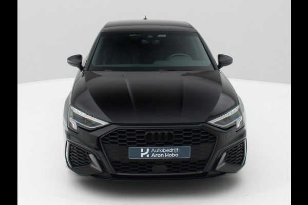Audi A3 Sportback 35 TFSI S-Line Camera, ACC, Stoelverwarming, Carplay