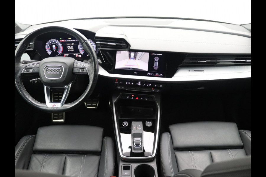 Audi A3 Sportback 35 TFSI S-Line Camera, ACC, Stoelverwarming, Carplay