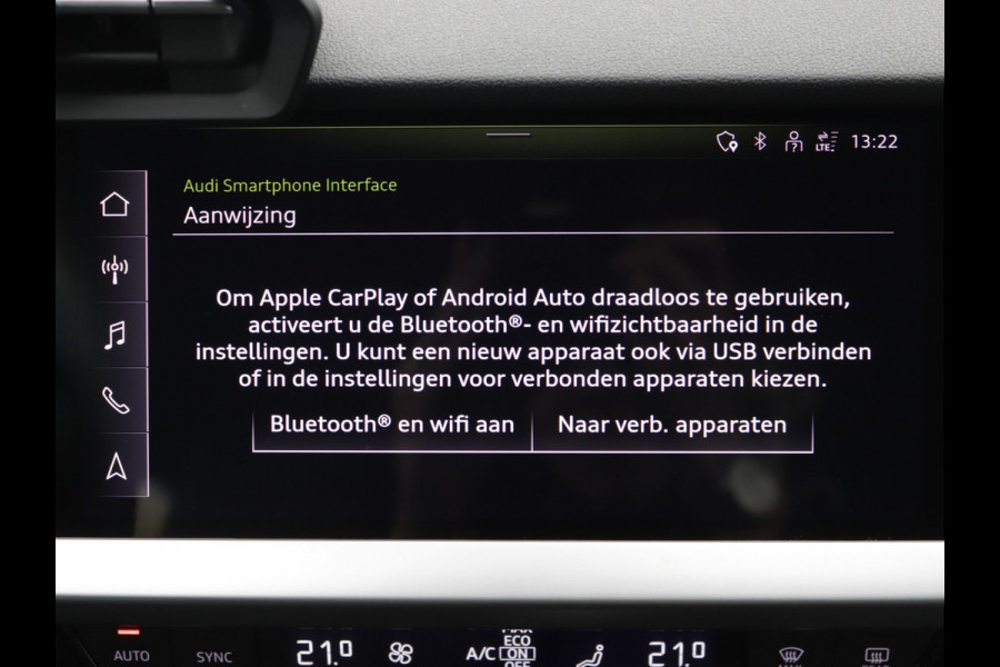 Audi A3 Sportback 35 TFSI S-Line Camera, ACC, Stoelverwarming, Carplay