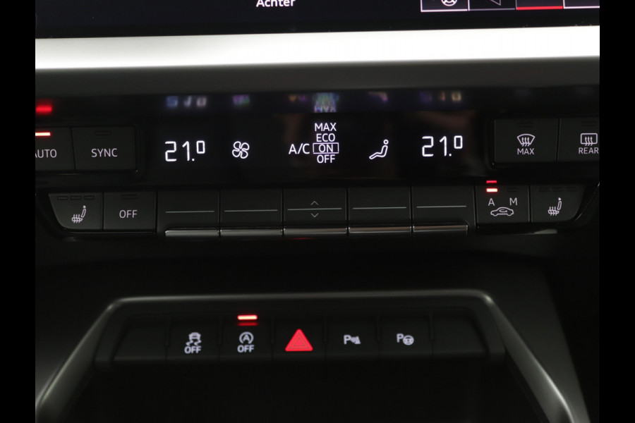 Audi A3 Sportback 35 TFSI S-Line Camera, ACC, Stoelverwarming, Carplay