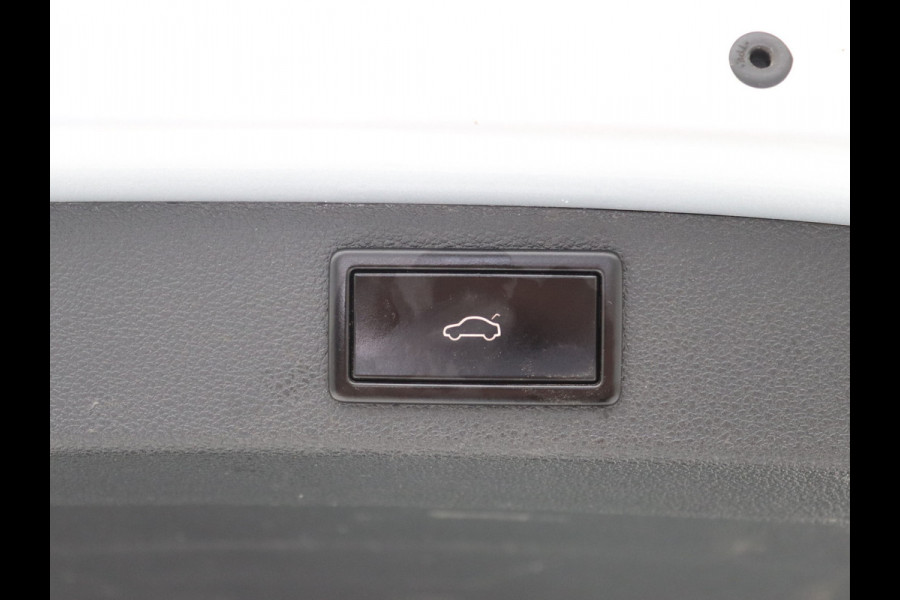 Škoda Kodiaq 1.5 TSI Sportline Business 7p. Pano, Trekhaak, Canton, Camera