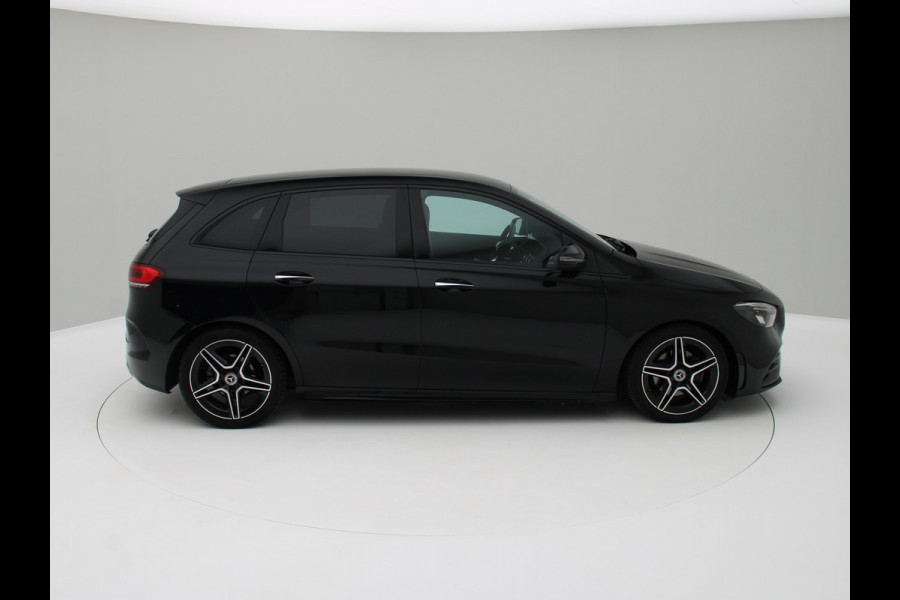 Mercedes-Benz B-Klasse 180 AMG Sfeerverlichting, Stoelverwarming, Cruisecontrol