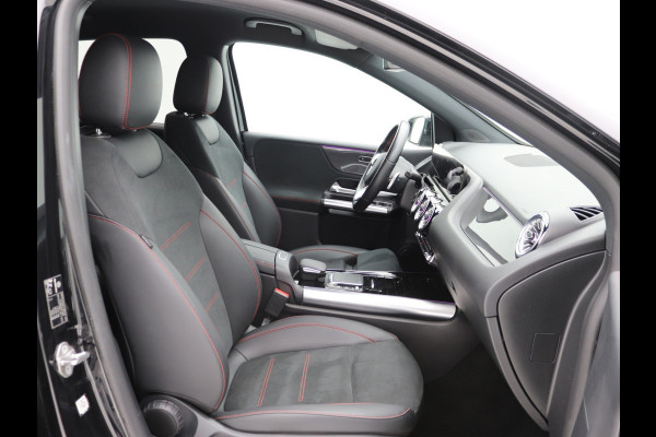 Mercedes-Benz B-Klasse 180 AMG Sfeerverlichting, Stoelverwarming, Cruisecontrol