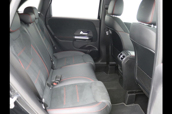 Mercedes-Benz B-Klasse 180 AMG Sfeerverlichting, Stoelverwarming, Cruisecontrol
