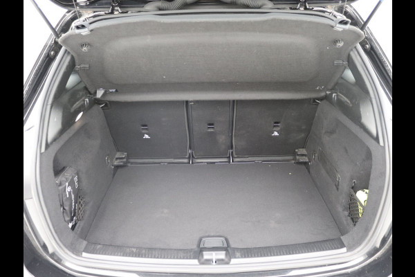 Mercedes-Benz B-Klasse 180 AMG Sfeerverlichting, Stoelverwarming, Cruisecontrol