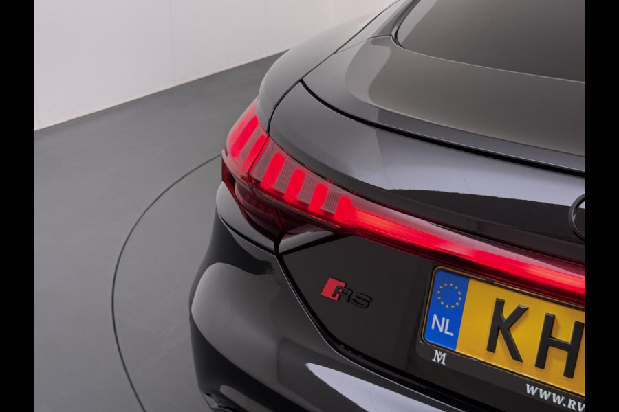 Audi e-tron GT RS 93 kWh SOH: 93% | CARBON PAKKET | STOELVERWARMING & -VERKOELING | ADAPTIVE CRUISE | 360 CAMERA | PANO | MEMORY SEATS | BANG & OLUFSEN AUDIO | NACHTZICHTASSISTENT | 21 INCH | HEAD-UP DISPLAY | MEGA VOL! | RIJKLAAR GEMAAKT & DIRECT LEVERBAAR | 12 MND BOVAG GARANTIE |