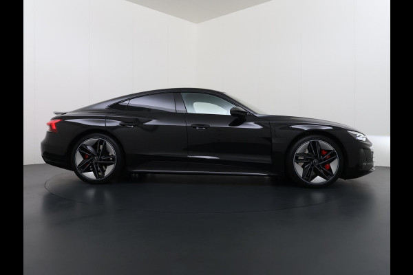 Audi e-tron GT RS 93 kWh SOH: 93% | CARBON PAKKET | STOELVERWARMING & -VERKOELING | ADAPTIVE CRUISE | 360 CAMERA | PANO | MEMORY SEATS | BANG & OLUFSEN AUDIO | NACHTZICHTASSISTENT | 21 INCH | HEAD-UP DISPLAY | MEGA VOL! | RIJKLAAR GEMAAKT & DIRECT LEVERBAAR | 12 MND BOVAG GARANTIE |