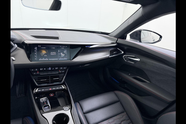 Audi e-tron GT RS 93 kWh SOH: 93% | CARBON PAKKET | STOELVERWARMING & -VERKOELING | ADAPTIVE CRUISE | 360 CAMERA | PANO | MEMORY SEATS | BANG & OLUFSEN AUDIO | NACHTZICHTASSISTENT | 21 INCH | HEAD-UP DISPLAY | MEGA VOL! | RIJKLAAR GEMAAKT & DIRECT LEVERBAAR | 12 MND BOVAG GARANTIE |