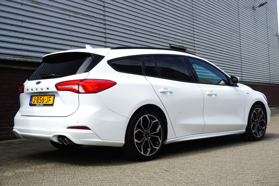 Ford FOCUS Wagon 1.0 EcoB. ST Line Business/B&O/18INCH/Winterpack/ LED Koplampen.