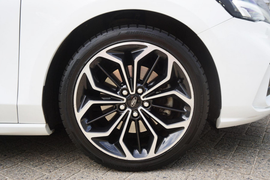 Ford FOCUS Wagon 1.0 EcoB. ST Line Business/B&O/18INCH/Winterpack/ LED Koplampen.