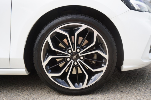 Ford FOCUS Wagon 1.0 EcoB. ST Line Business/B&O/18INCH/Winterpack/ LED Koplampen.