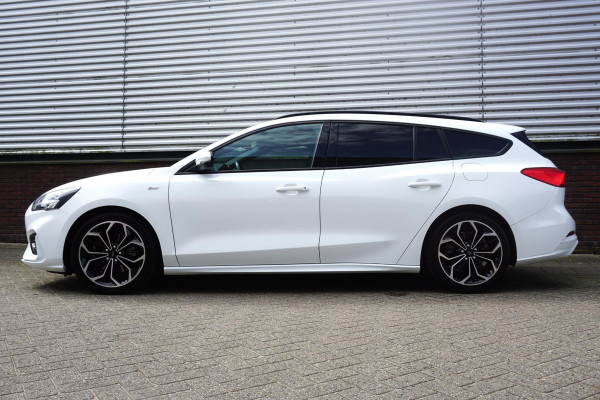 Ford FOCUS Wagon 1.0 EcoB. ST Line Business/B&O/18INCH/Winterpack/ LED Koplampen.