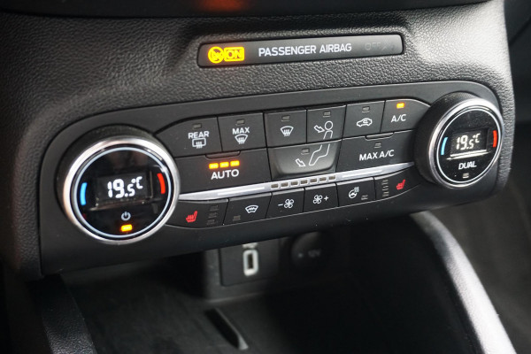 Ford FOCUS Wagon 1.0 EcoB. ST Line Business/B&O/18INCH/Winterpack/ LED Koplampen.