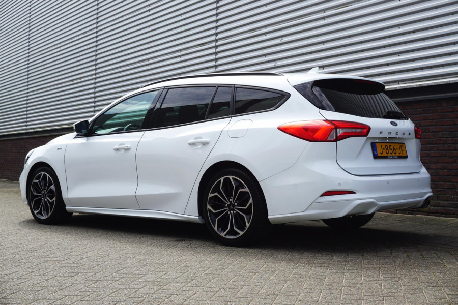 Ford FOCUS Wagon 1.0 EcoB. ST Line Business/B&O/18INCH/Winterpack/ LED Koplampen.