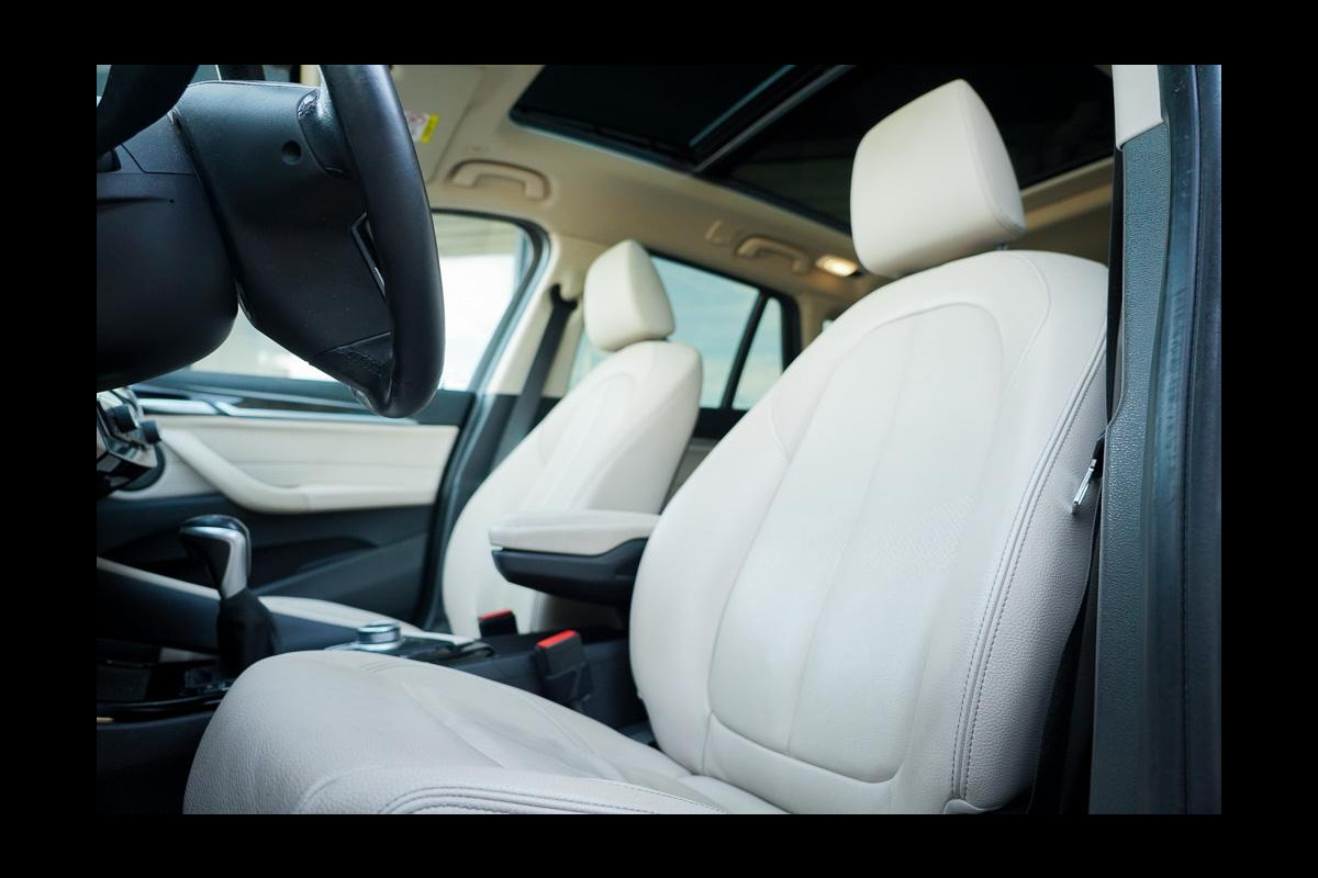 BMW X1 xDrive25e High Executive Edition / Pano / Leder / Harman Kardon / Camera / Adaptive Cruise