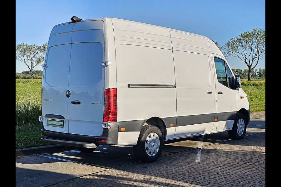 Mercedes-Benz Sprinter 317 L2H2 Pro Mbux10 Euro6 Airco Automaat Facelift Navi BPM-Vrij 170Pk Euro6 Camera! L2H2 Mbux RWD Euro6 Airco Automaat Facelift Navi BPM-Vrij 170Pk Euro6 Camera
