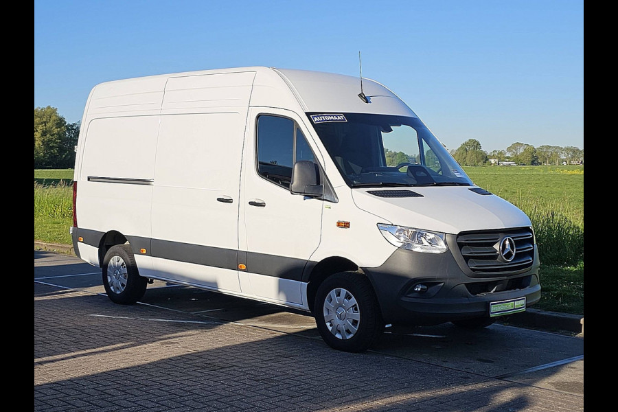 Mercedes-Benz Sprinter 317 L2H2 Pro Mbux10 Euro6 Airco Automaat Facelift Navi BPM-Vrij 170Pk Euro6 Camera! L2H2 Mbux RWD Euro6 Airco Automaat Facelift Navi BPM-Vrij 170Pk Euro6 Camera