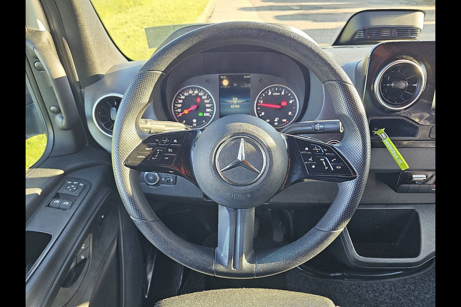 Mercedes-Benz Sprinter 317 L2H2 Pro Mbux10 Euro6 Airco Automaat Facelift Navi BPM-Vrij 170Pk Euro6 Camera! L2H2 Mbux RWD Euro6 Airco Automaat Facelift Navi BPM-Vrij 170Pk Euro6 Camera