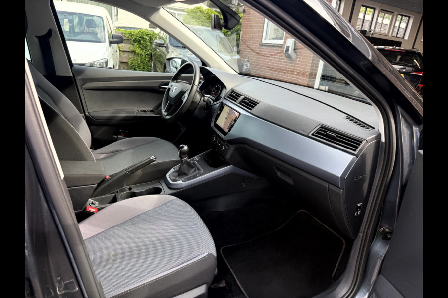 Seat Arona 1.0 TSI Style Business Intense Trekhaak, Camera