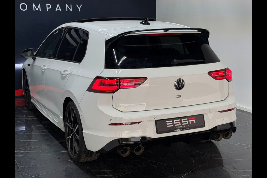 Volkswagen Golf 2.0 TSI R 4Motion Pano Akra Memory HUD H&K Full Option