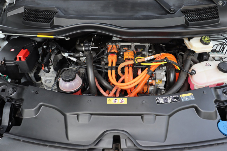 Mercedes-Benz EVITO TOURER PRO L3 90 kWh 350km 9-persoons 37.967,ex. l-vloerrail el.schuifdeuren snelladen leer+vw