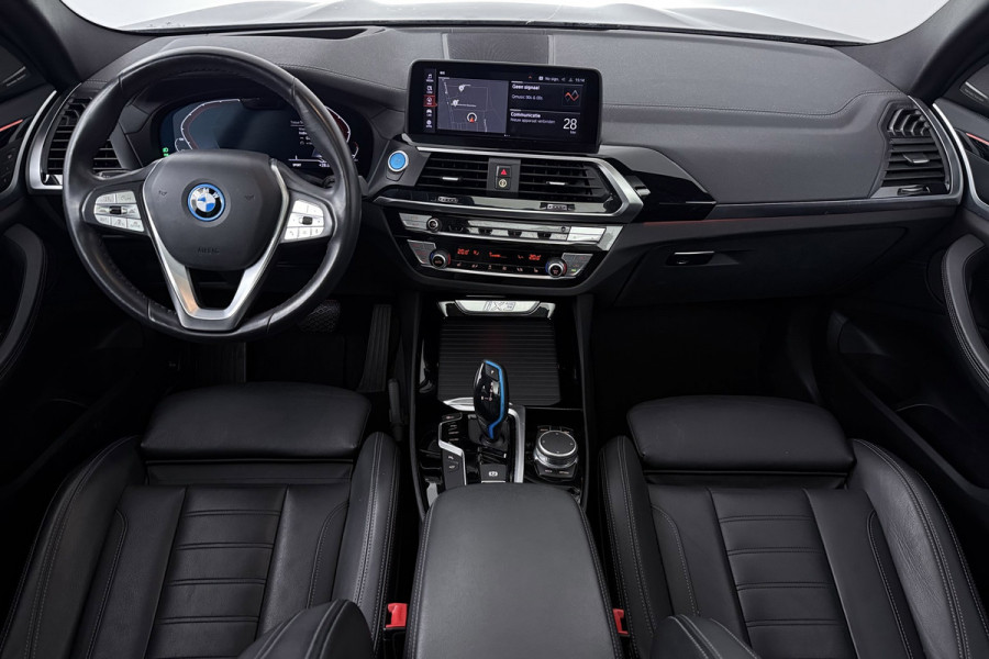 BMW iX3 High Executive 80 kWh M-pakket (1e eigenaar, NL-auto, Dealer OnderH, Panoramadak, Navi Pro, Leder, StoelV, Etc)