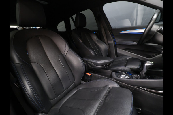 BMW X1 xDrive25e M Sport [HEAD-UP, MEMORY SEATS, APPLE CARPLAY, CAMERA, ELEK ACHTERKLEP,  CRUISE CONTROL, VOL LEDER, NAVIGATIE, NIEUWSTAAT]