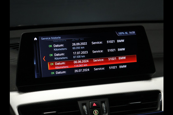 BMW X1 xDrive25e M Sport [HEAD-UP, MEMORY SEATS, APPLE CARPLAY, CAMERA, ELEK ACHTERKLEP,  CRUISE CONTROL, VOL LEDER, NAVIGATIE, NIEUWSTAAT]