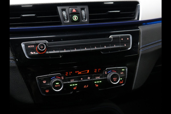 BMW X1 xDrive25e M Sport [HEAD-UP, MEMORY SEATS, APPLE CARPLAY, CAMERA, ELEK ACHTERKLEP,  CRUISE CONTROL, VOL LEDER, NAVIGATIE, NIEUWSTAAT]