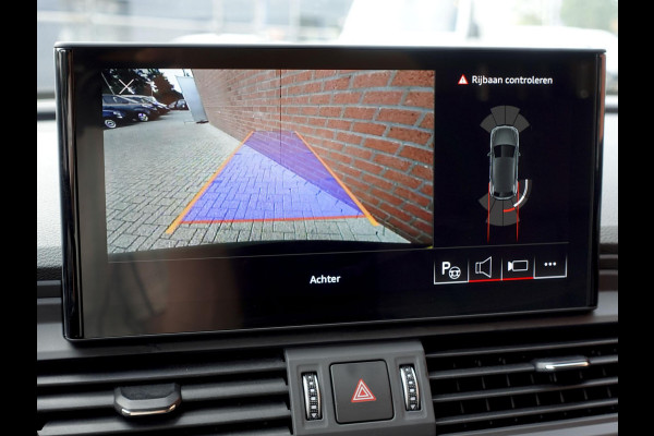 Audi Q5 50 TFSI e 300pk PHEV S Line Automaat Navigatie Camera Parkeersensoren Head Up Display Stoelverwarming LED Koplampen Cruise Control  Climate Control