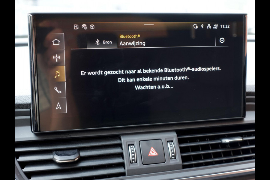 Audi Q5 50 TFSI e 300pk PHEV S Line Automaat Navigatie Camera Parkeersensoren Head Up Display Stoelverwarming LED Koplampen Cruise Control  Climate Control