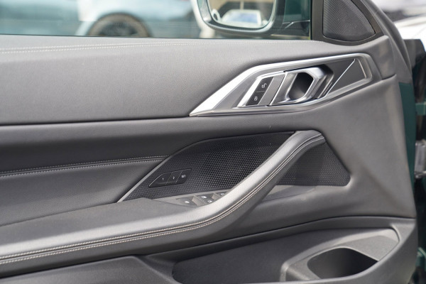 BMW 4 Serie Cabrio 430i High Executive |Sanremo green | LaserLED | Stoelkoeling | Camera | Nekverwarming | Carbon