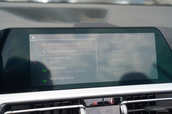 BMW 4 Serie Cabrio 430i High Executive |Sanremo green | LaserLED | Stoelkoeling | Camera | Nekverwarming | Carbon