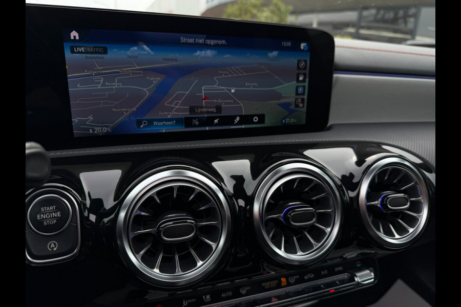 Mercedes-Benz CLA-Klasse Shooting Brake 200 AMG Line l PANO l XENON