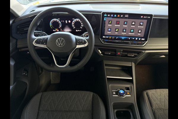 Volkswagen Tiguan 1.5 eHYBRID ELEK.KLEP/TREKHAAK TRAILER ASSIST STOEL/STUUR VERW CAMERA PHEV PLUG IN HYBRID
