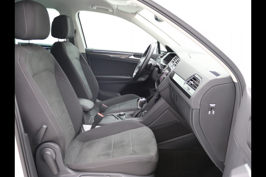 Volkswagen Tiguan 2.0 TSI 4Motion Trekhaak, Camera, Stoelverwarming
