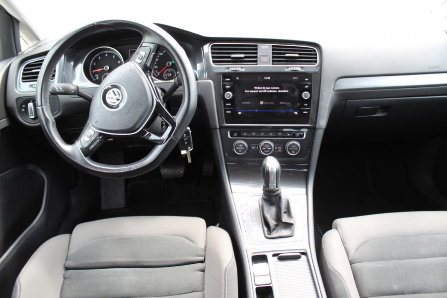 Volkswagen Golf 1.0 TSI Comfortline AUTOMAAT nap ,NETTE 5 DRS APPLE CAR PLAY ANDROID