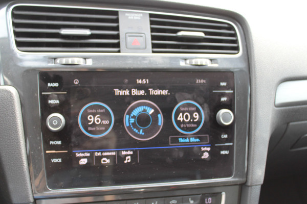 Volkswagen Golf 1.0 TSI Comfortline AUTOMAAT nap ,NETTE 5 DRS APPLE CAR PLAY ANDROID